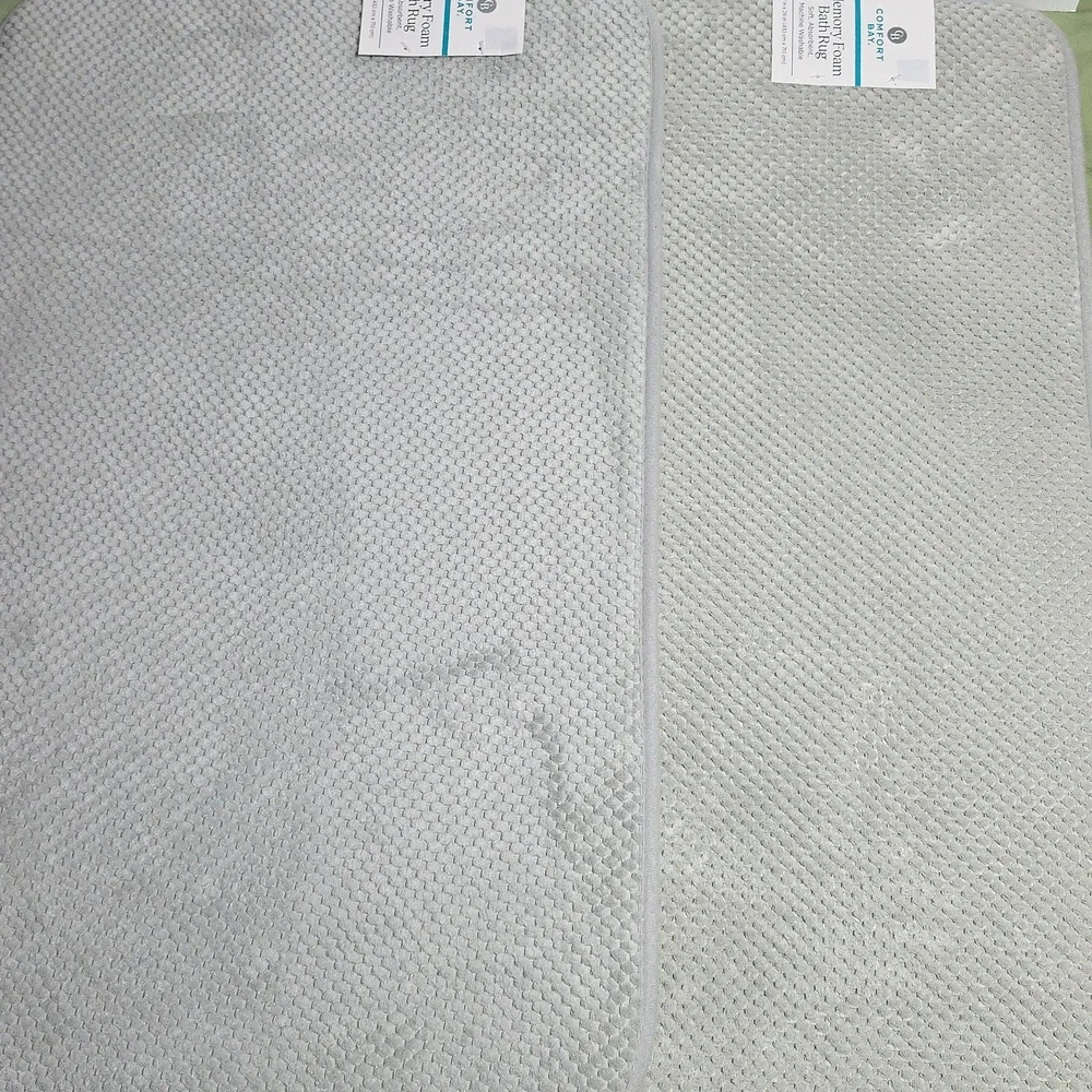 Comfort Bay Light Gray Memory Foam Bath Rug Set
